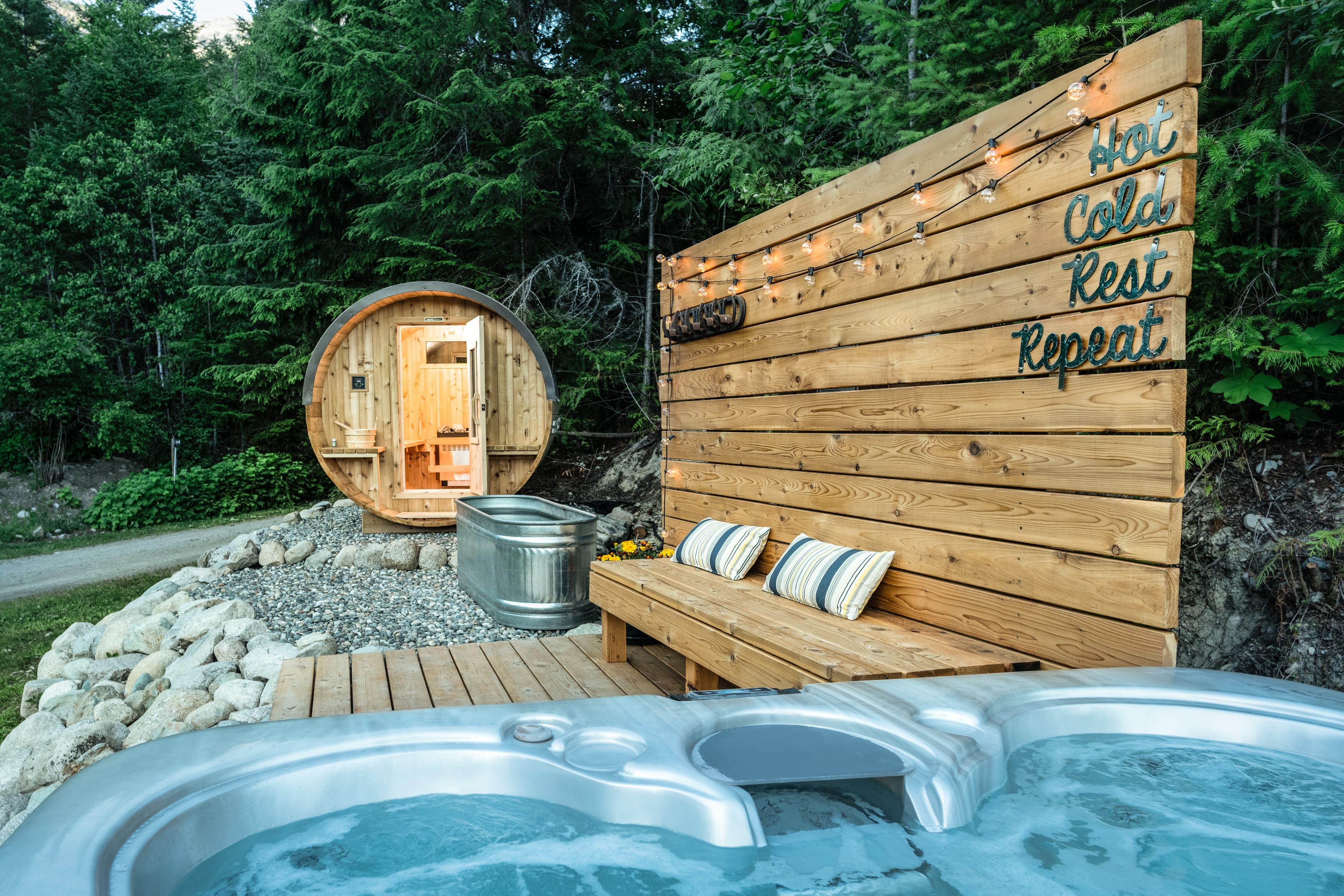 The Cabin at Sweetwater Lane